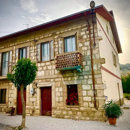 I 3 Falchi Bed & Breakfast Pennadomo